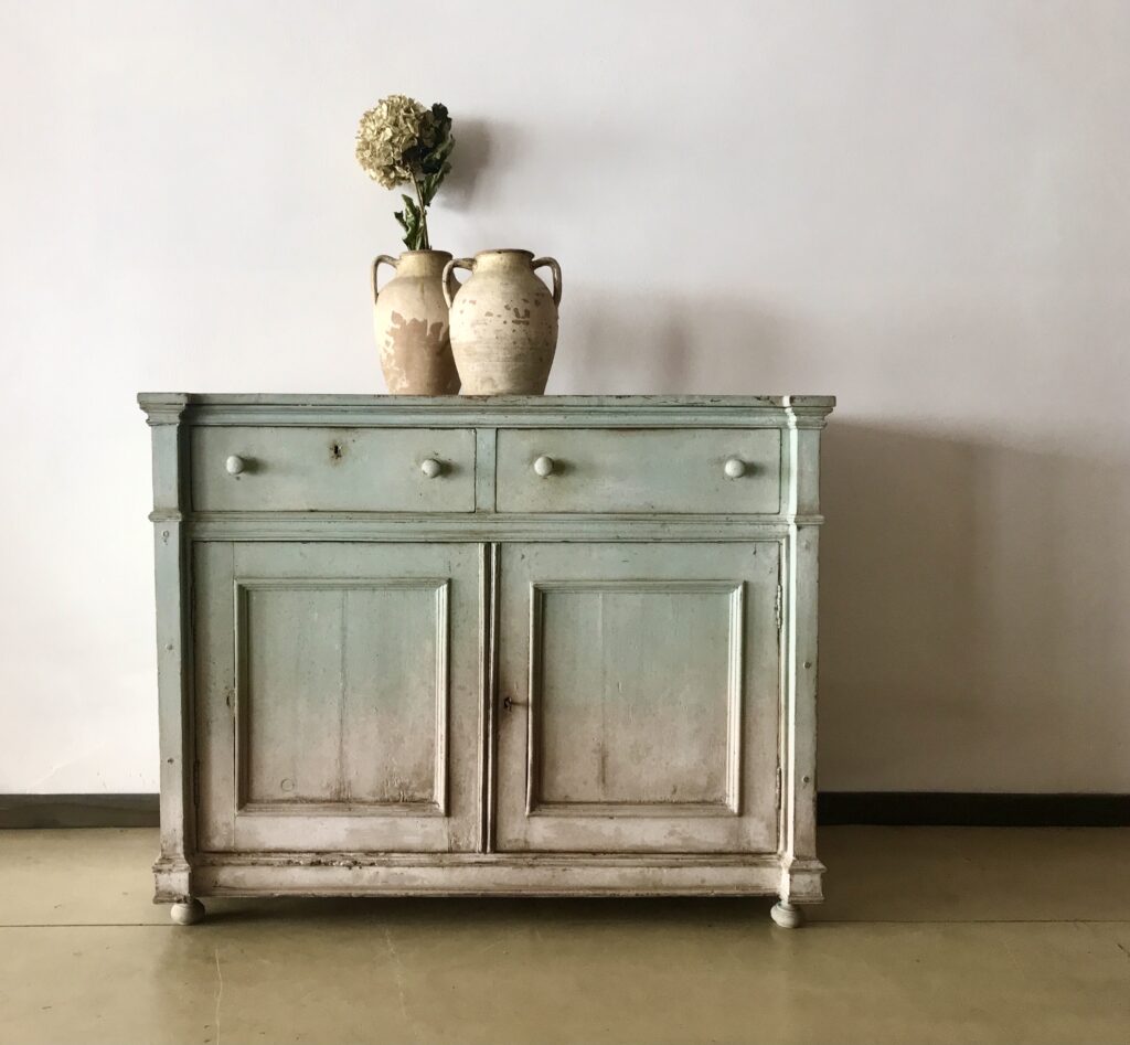 la contadina-credenza antica epoca 800-laccata